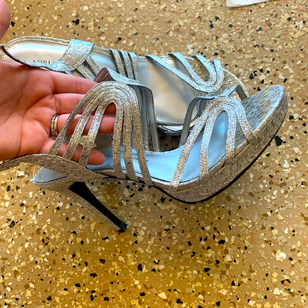 Adrianna papell formal heels